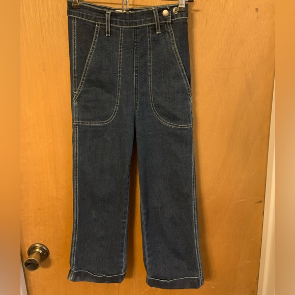 Dark Wash Retro Denim Capris - Picture 1 of 4